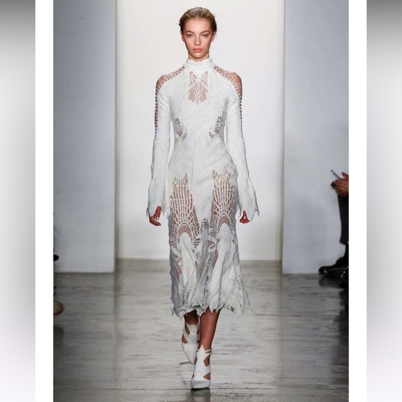 New Jonathan Simkhai Guipure Lace Gown - Picture 3 of 13